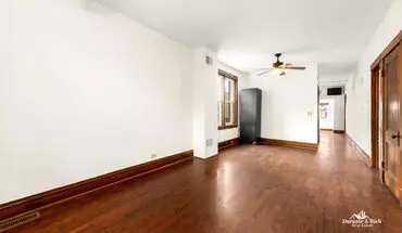 4 of 11 Portage Park 3-bedroom Gem With Laundry In-unit House for rent in Chicago, IL