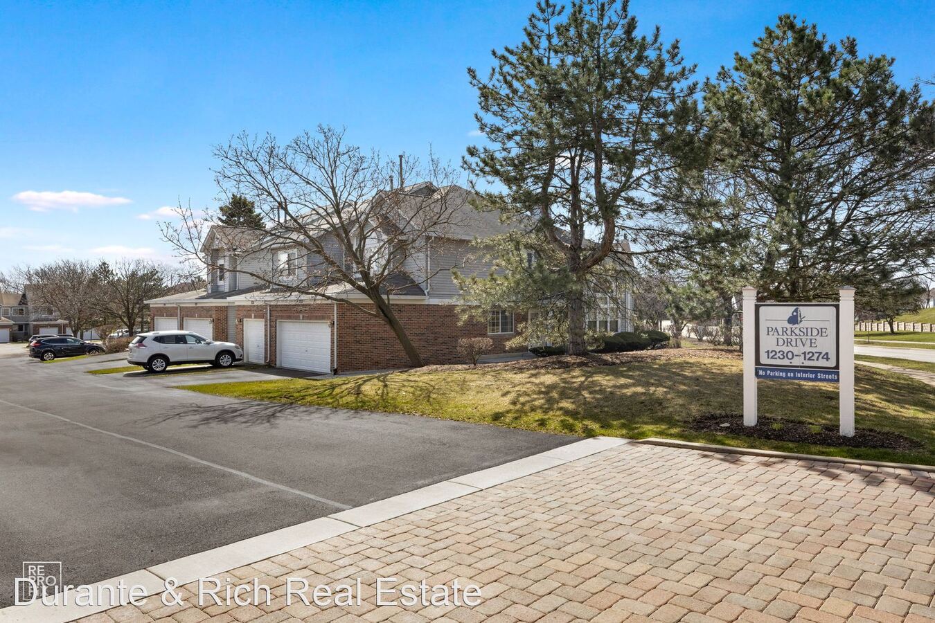 1233 Parkside Dr Palatine, IL House for Rent Rentable