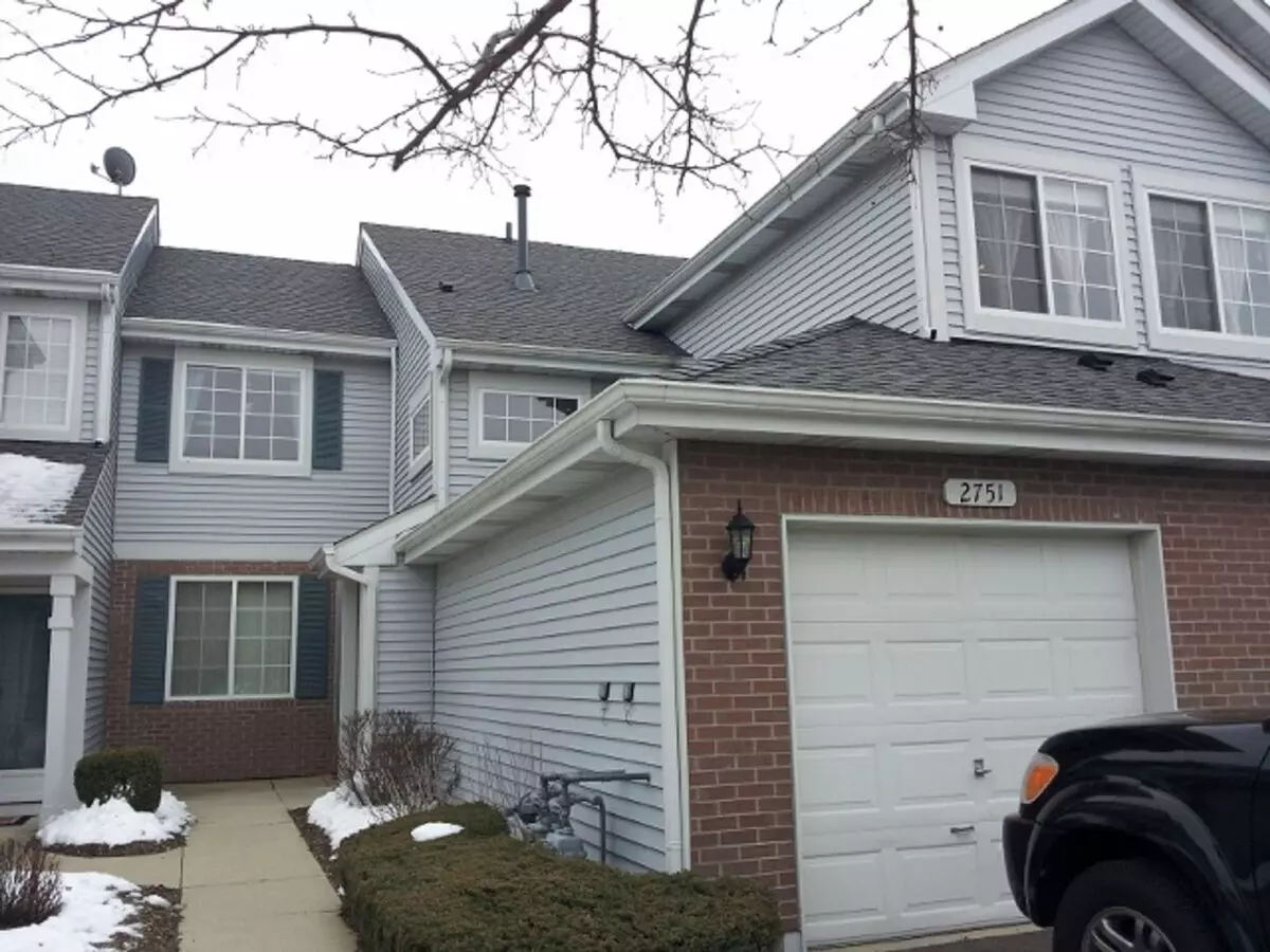 Schaumburg Second Level Two Bedroom Condo House for rent in Schaumburg, IL