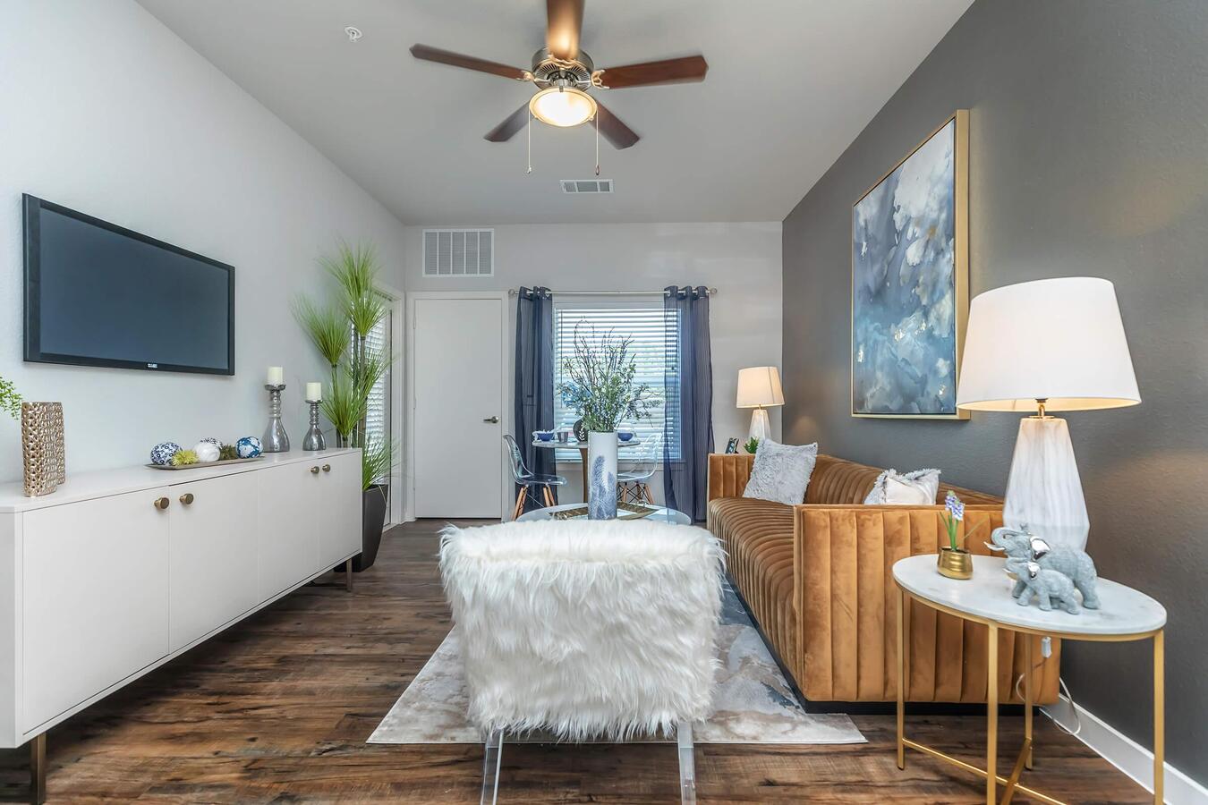 Vantage At Helotes Apartments San Antonio, TX Rentable