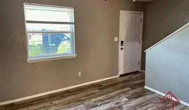 3 of 31 2111 NW Lindy Ave House for rent in Lawton, OK