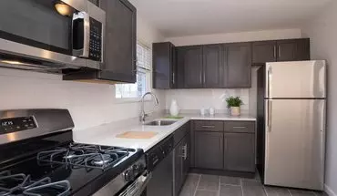 3 of 16 Parsonage Hill Village Apartment for rent in Edison, NJ