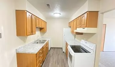 3 of 7 3729 W 9th St Apartment for rent in Waterloo, IA