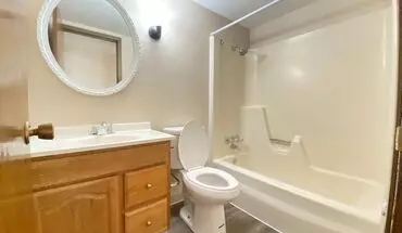 5 of 7 3729 W 9th St Apartment for rent in Waterloo, IA