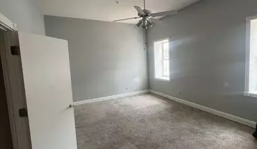 3 of 8 628 Sycamore St Apartment for rent in Waterloo, IA