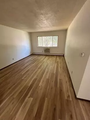791 Russell Rd Apartment for rent in Waterloo, IA
