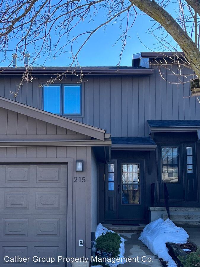 215 W Park Waterloo, IA House for Rent Rentable