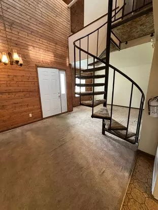 !!!! Rent Special- Half Off First Month Of Rent!!!! Charming 2-bedroom, 1-bathroom Duplex In Cedar Falls Apartment for rent in Cedar Falls, IA