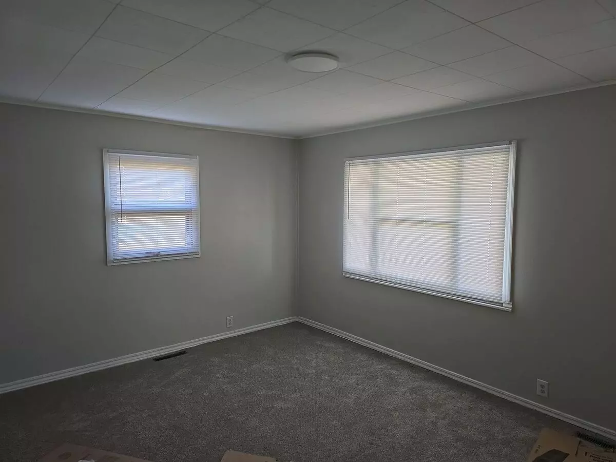 Freshly Updated 2 Bedroom With Detached Garage - Winter Special House for rent in Muncie, IN