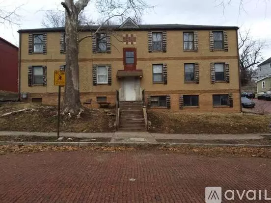 1028 E 5th St Unit 1-2 Apartment for rent in Alton, IL