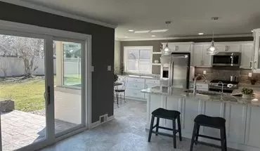 5 of 18 724 The Cir House for rent in Elkhart, IN