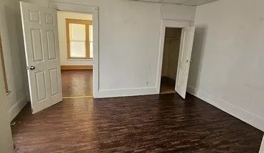 2 of 6 Durand St Unit Apt Apartment for rent in Flint, MI