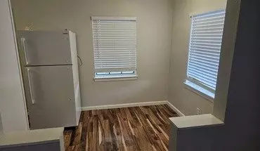 4 of 13 2900 E Ln Apartment for rent in Pensacola, FL