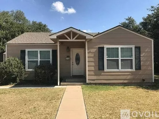 2418 31st St Apartment for rent in Lubbock, TX