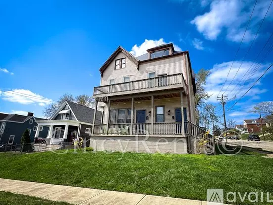 4925 Forest Ave Unit 3 Apartment for rent in Cincinnati, OH 4925 Forest Ave Unit 3 Apartment for rent in Cincinnati, OH