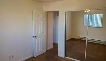 5 of 8 1025 Oak St Unit 4 Apartment for rent in Reno, NV