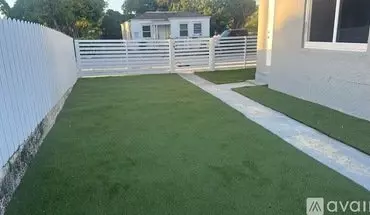 2 of 15 712 20Th St House for rent in West Palm Beach, FL