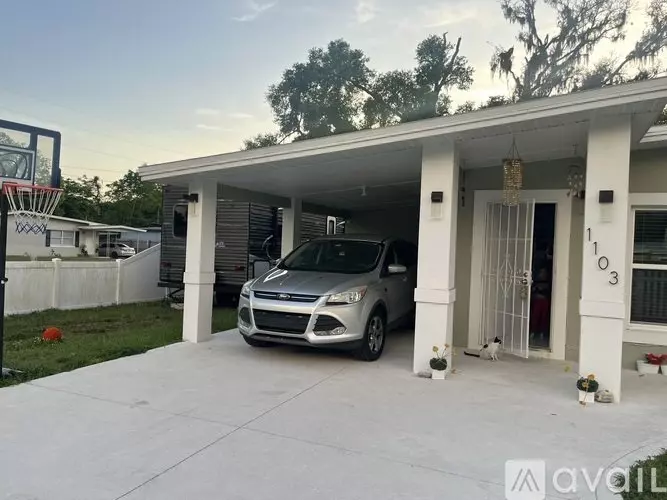 2 of 2 1103 Pamela St House for rent in Leesburg, FL