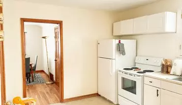 3 of 30 1427 S 86th St House for rent in West Allis, WI