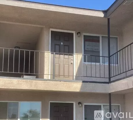 1700 Lincoln St Unit 8 Apartment for rent in Bakersfield, CA