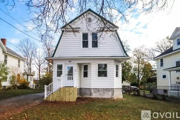 69 Park Ave Apartment for rent in Canandaigua, NY