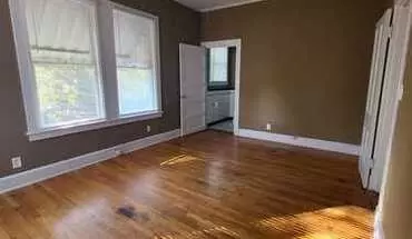 2 of 11 41 South Mc Lean Boulevard, Unit #3 Upstairs Apartment for rent in Memphis, TN