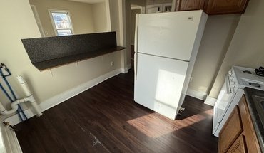 13303 Prospect Ave Apartment for rent in Warren, MI