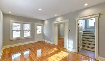 4 of 15 3756 S Whitnall Ave Unit Lower Apartment for rent in Milwaukee, WI
