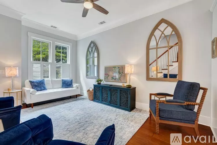 716 Tattnall St House for rent in Savannah, GA