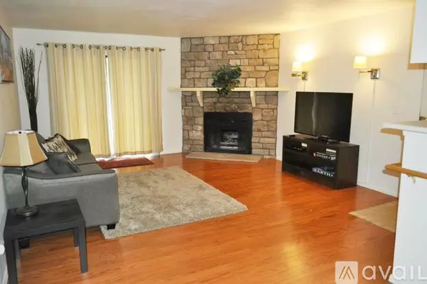 8335 Fairmount Dr Unit 5-106 Apartment for rent in Denver, CO 8335 Fairmount Dr Unit 5-106 Apartment for rent in Denver, CO