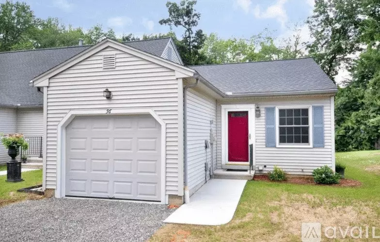 56 Deer Run Trail Unit 56 Deer Run Trl Apartment for rent in Manchester, CT