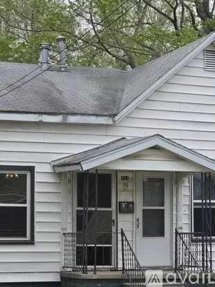 314 E College St Unit 1 Apartment for rent in Carbondale, IL