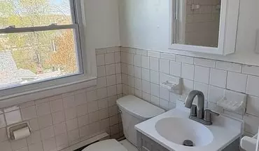 4 of 15 48 Allen Ave Unit 3rd Apartment for rent in Wallingford, CT