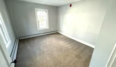5 of 9 9 Central St Unit 2 Apartment for rent in Newmarket, NH