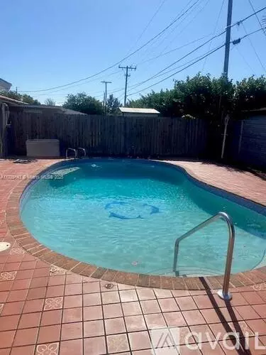 8980 SW 44th St House for rent in Miami, FL