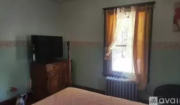 5 of 16 E Cross St Unit 4 Apartment for rent in Norwood, MA