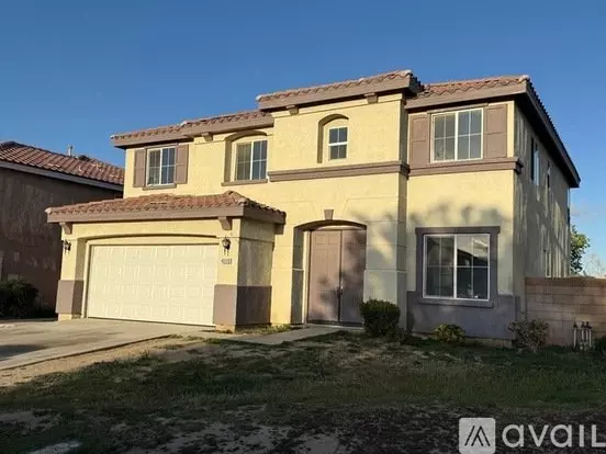 45120 Palm Ln Apartment for rent in Lancaster, CA