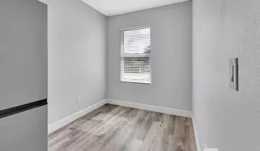 5 of 8 1581 S Montgomery St Unit B Apartment for rent in Deland, FL