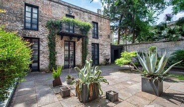111 W Charlton St Apartment for rent in Savannah, GA