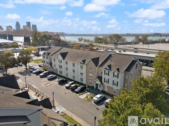 703 N Shore Dr Unit 2 Apartment for rent in Jeffersonville, IN