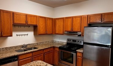 Guider Dr Unit 2 Apartment for rent in Woodbury, MN
