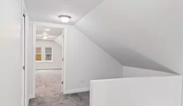 2 of 5 8423 S Colfax Ave House for rent in Chicago, IL