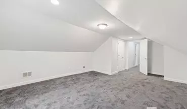 3 of 5 8423 S Colfax Ave House for rent in Chicago, IL