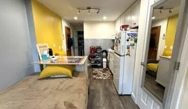 3 of 10 482 Beacon St Unit 2 Apartment for rent in Boston, MA