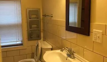 5 of 6 2320 71st St Unit Upper Apartment for rent in Kenosha, WI