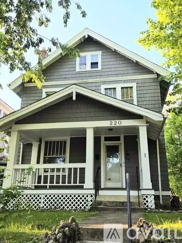 220 E Oakland Ave Unit A Apartment for rent in Columbus, OH