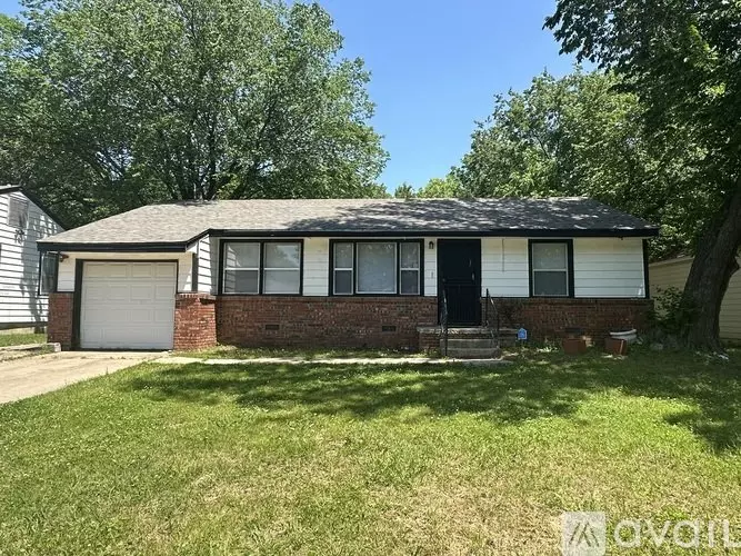 4647 N Main St House for rent in Tulsa, OK