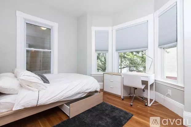 155 Trenton St Unit 2 Apartment for rent in Boston, MA