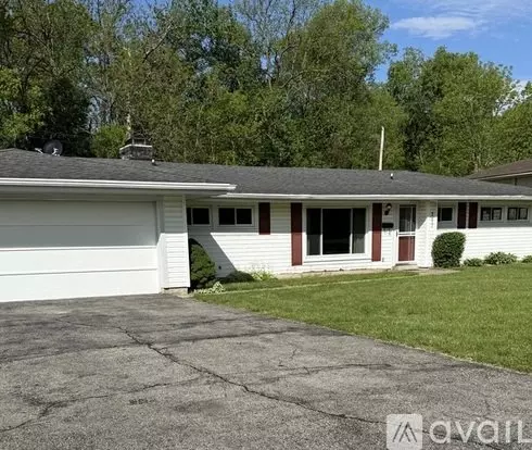 317 West Dr Apartment for rent in Connersville, IN