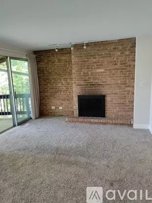 5536 E Lake Dr Unit D Apartment for rent in Lisle, IL
